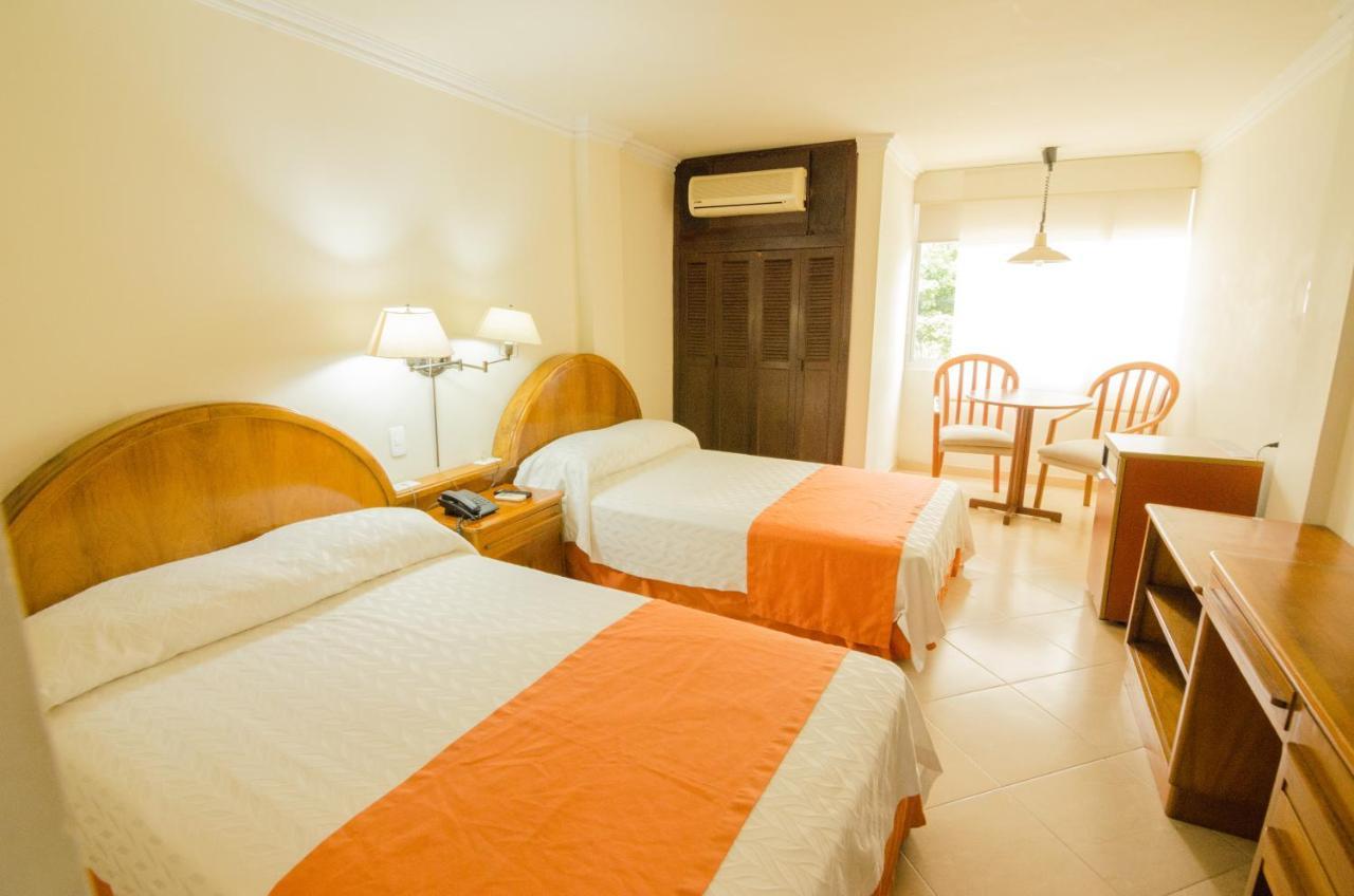בארנקווילה Hotel Majestic מראה חיצוני תמונה