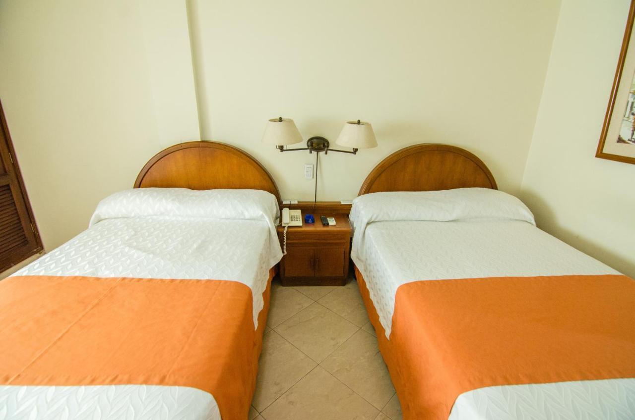 בארנקווילה Hotel Majestic מראה חיצוני תמונה