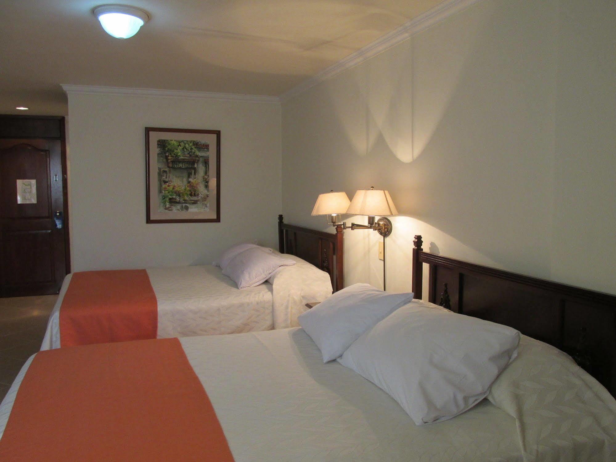 בארנקווילה Hotel Majestic מראה חיצוני תמונה