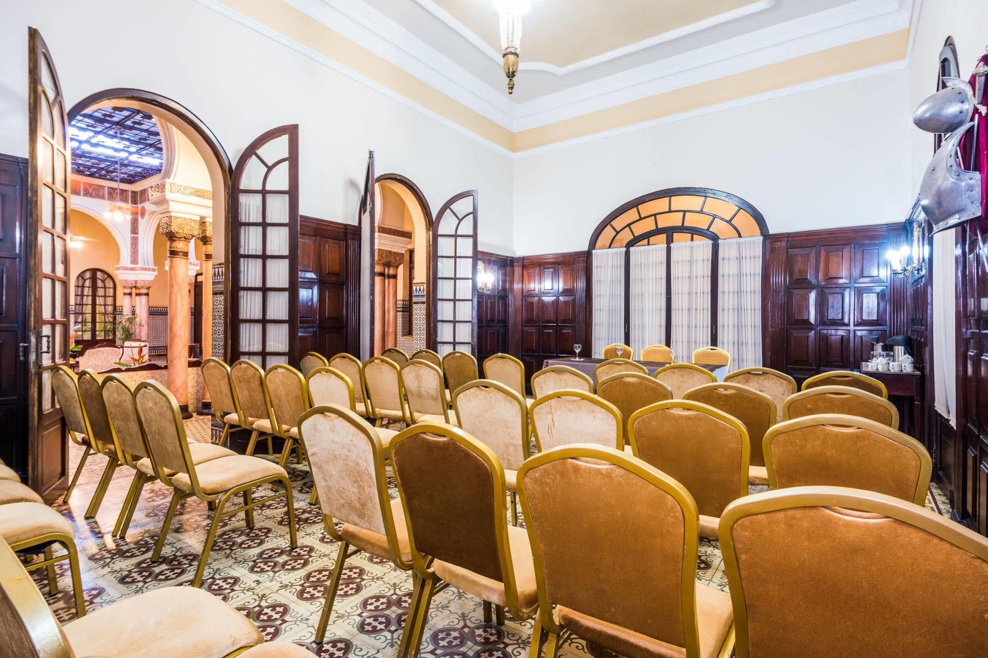 בארנקווילה Hotel Majestic מראה חיצוני תמונה